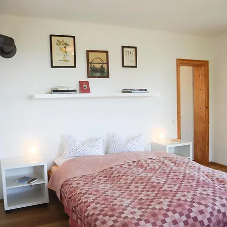 Haus Oskar 公寓 Gorwihl